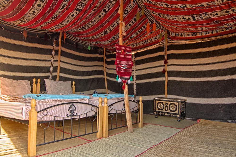 Al Wāşil Desert Retreat Camp חדר תמונה